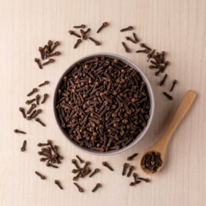 clavo de olor entero